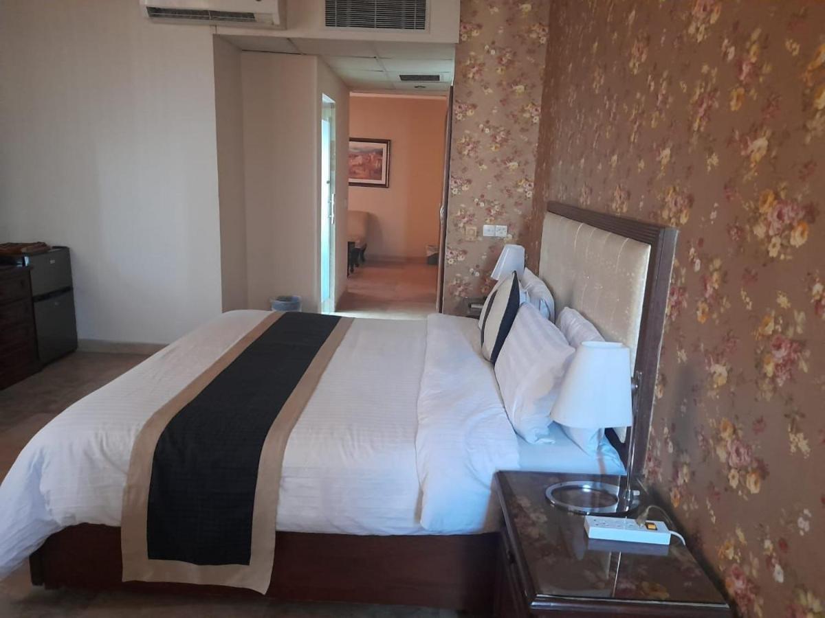 Shalimar Tower Hotel 라호르 외부 사진