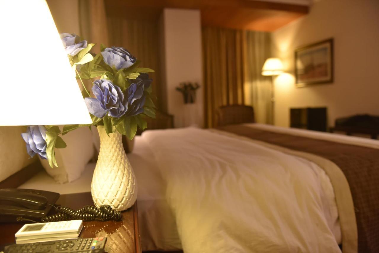 Shalimar Tower Hotel 라호르 외부 사진